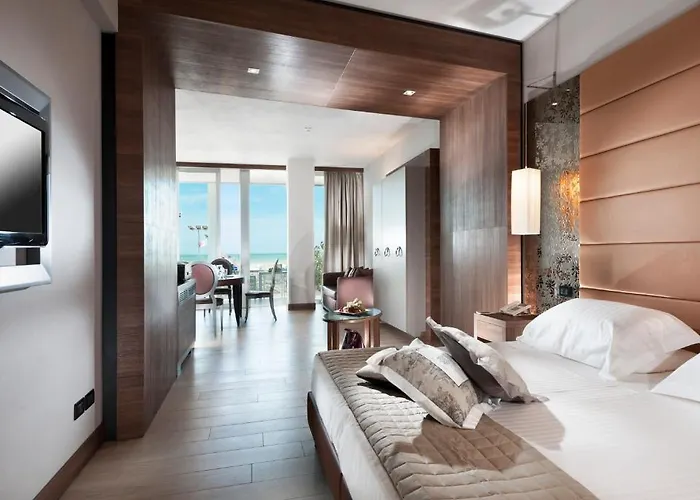 Presidential King Suite
